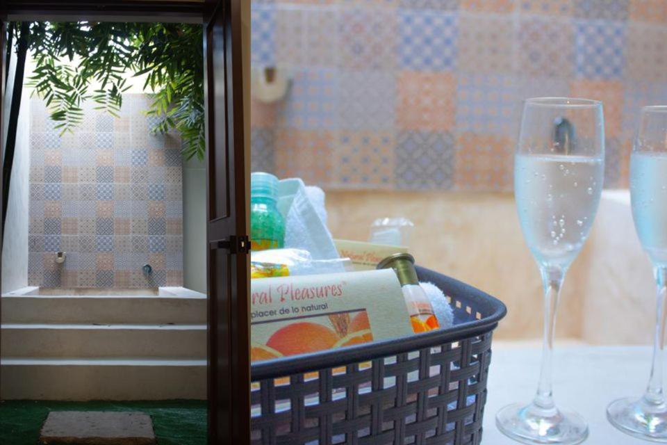 Hotel Las Monjas 梅里达 外观 照片