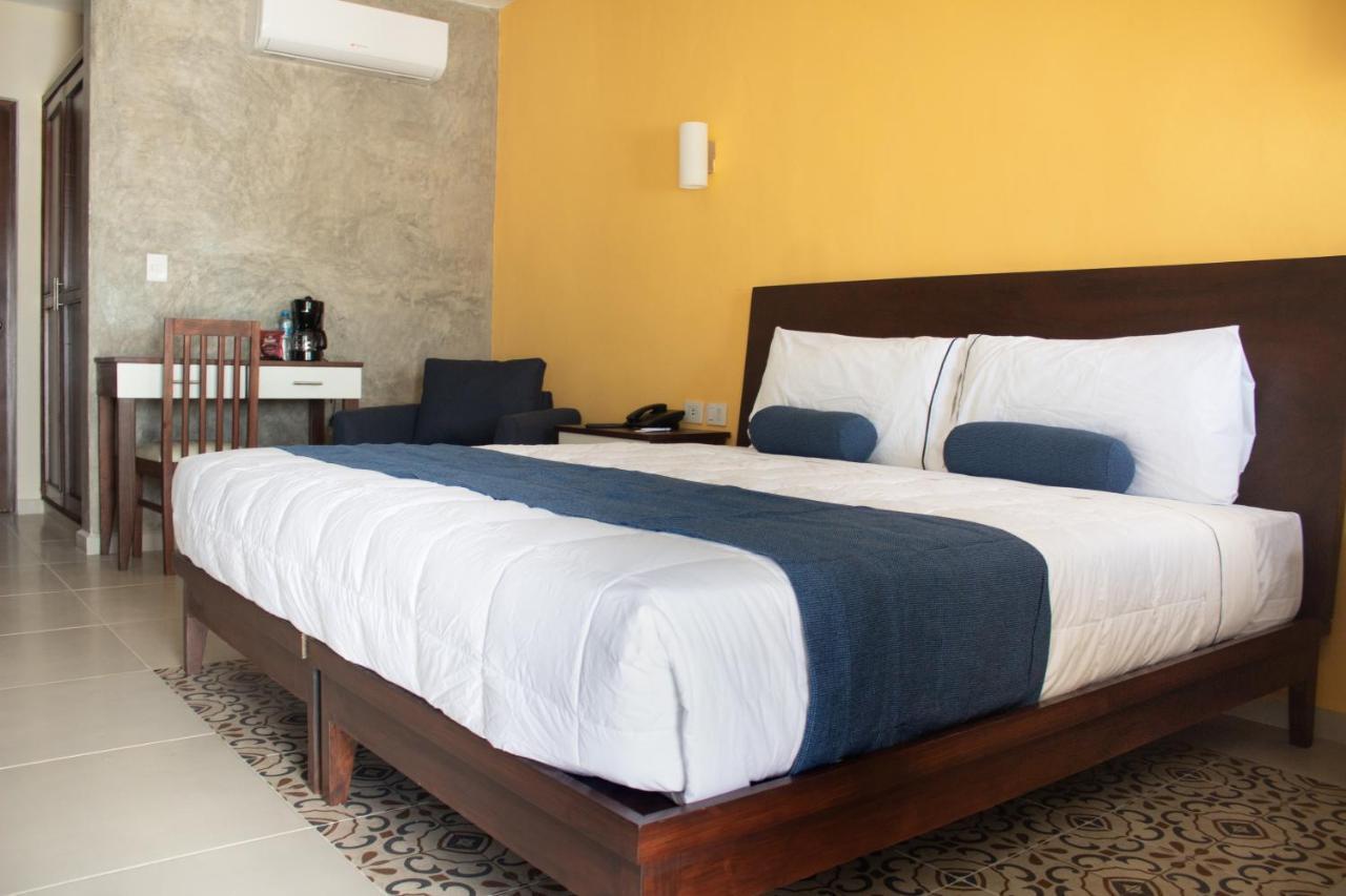 Hotel Las Monjas 梅里达 外观 照片